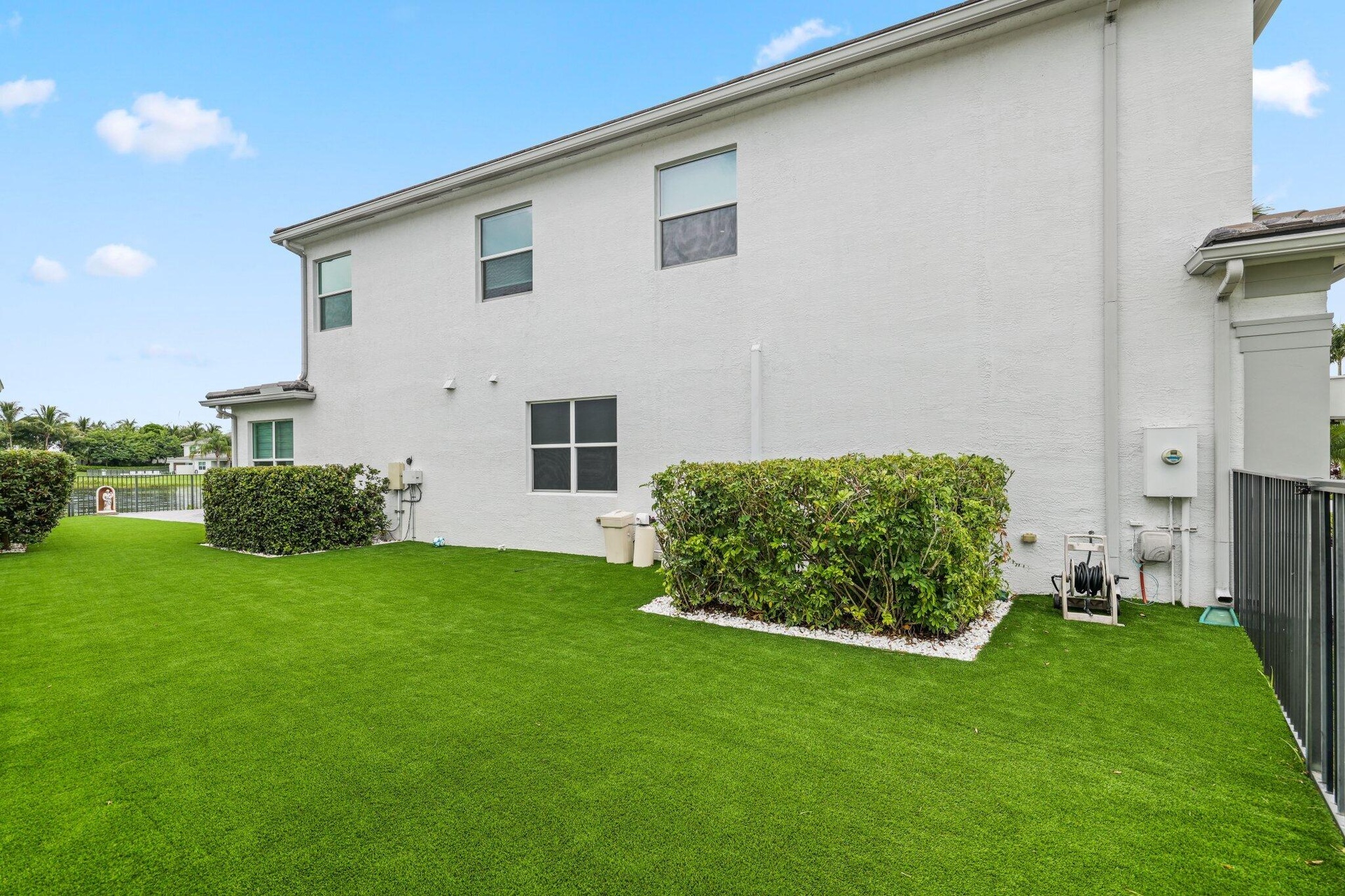 Turf Side Yard