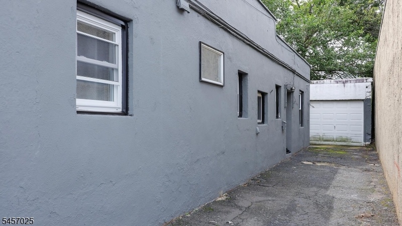 Entrance Duplex 2
