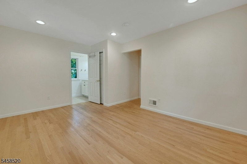 2nd Primary Bedroom