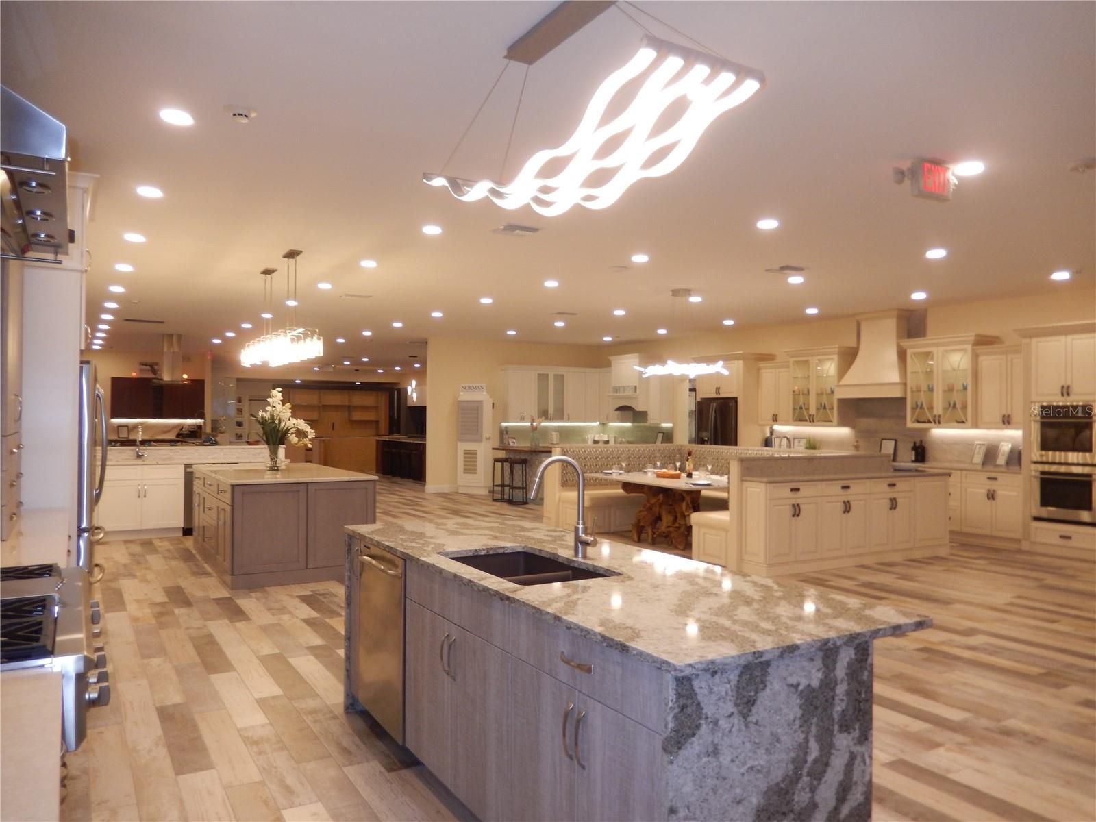 2015 Interior- Showroom III
