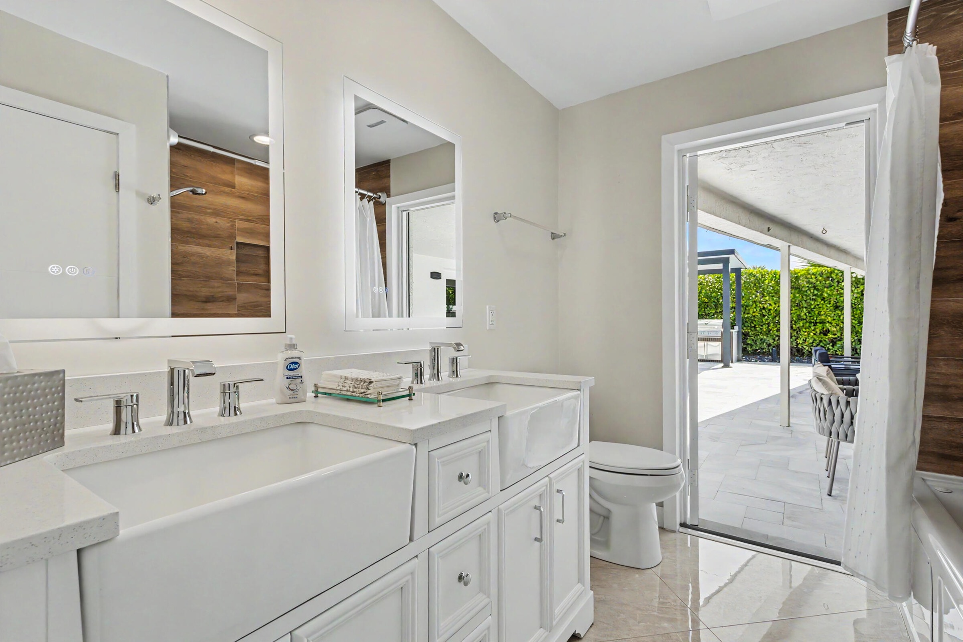 2nd bathroom
