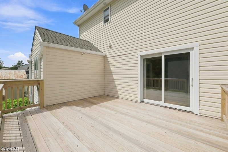Private Deck