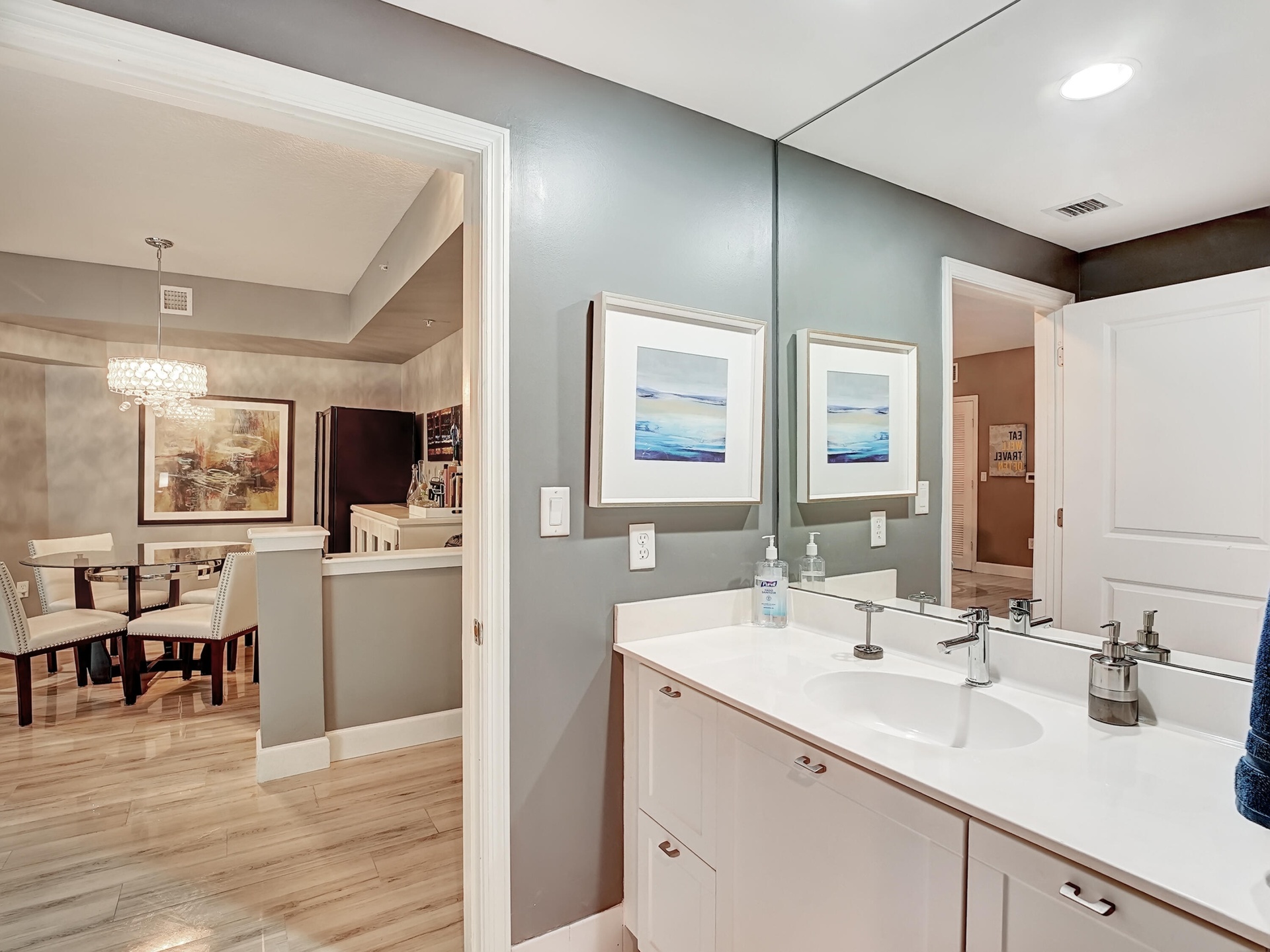 2nd Bathroom