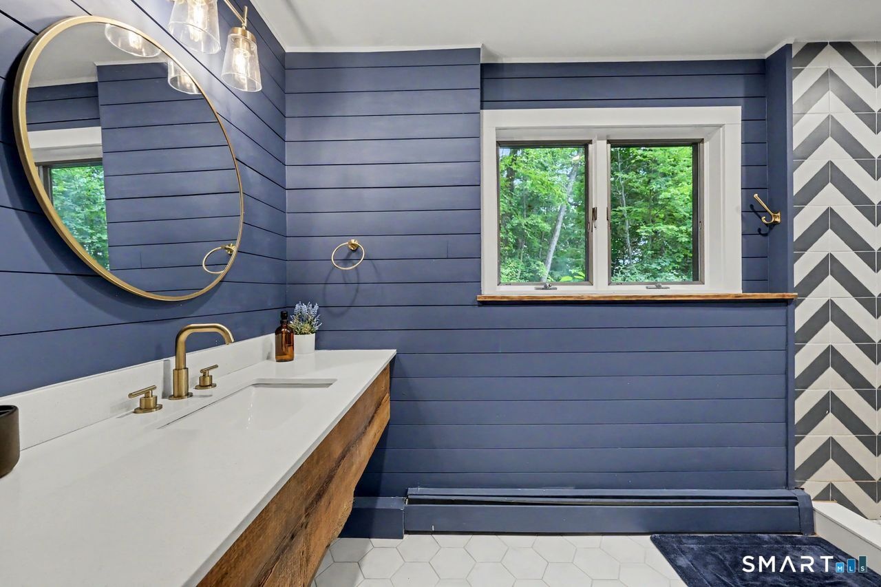 Bathroom 4