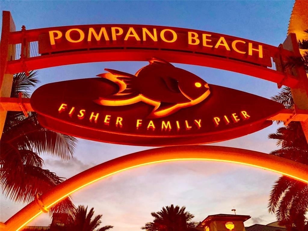 WALK TO LAUDERDALE BY THE SEA BEACH, STORES, RESTAURANTS, NIGHTLIFE, TRANSPORTATION, AND ONLY MINUTES TO FORT LAUDERDALE, POMPANO BEACH ATTRACTIONS AN