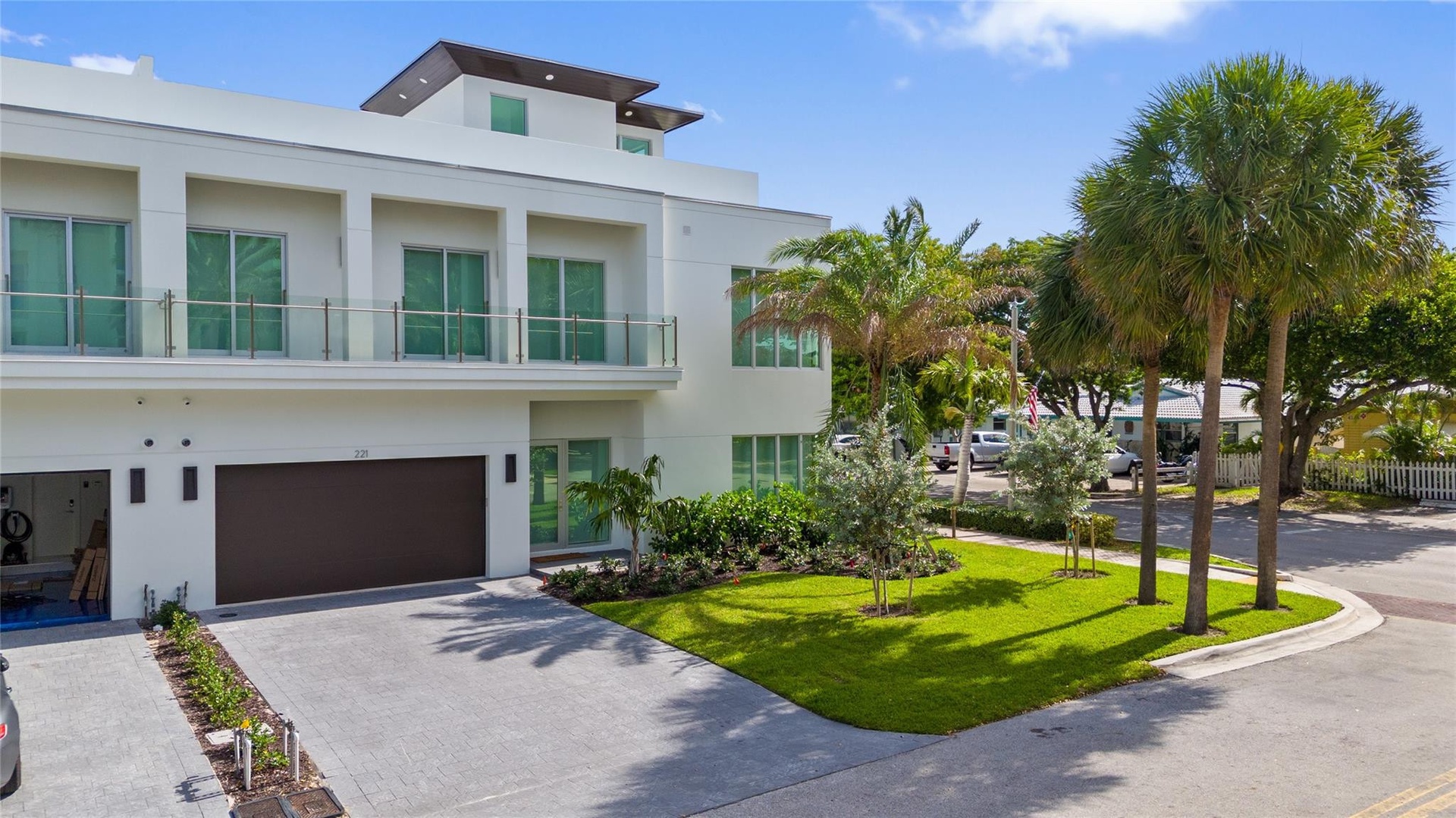 A remarkable luxury townhome rental that redefines upscale living in the heart of Lauderdale By The Sea. This beautifully designed 3,027 sq. ft reside