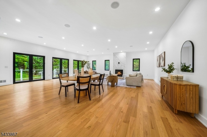 Incredible Family Room