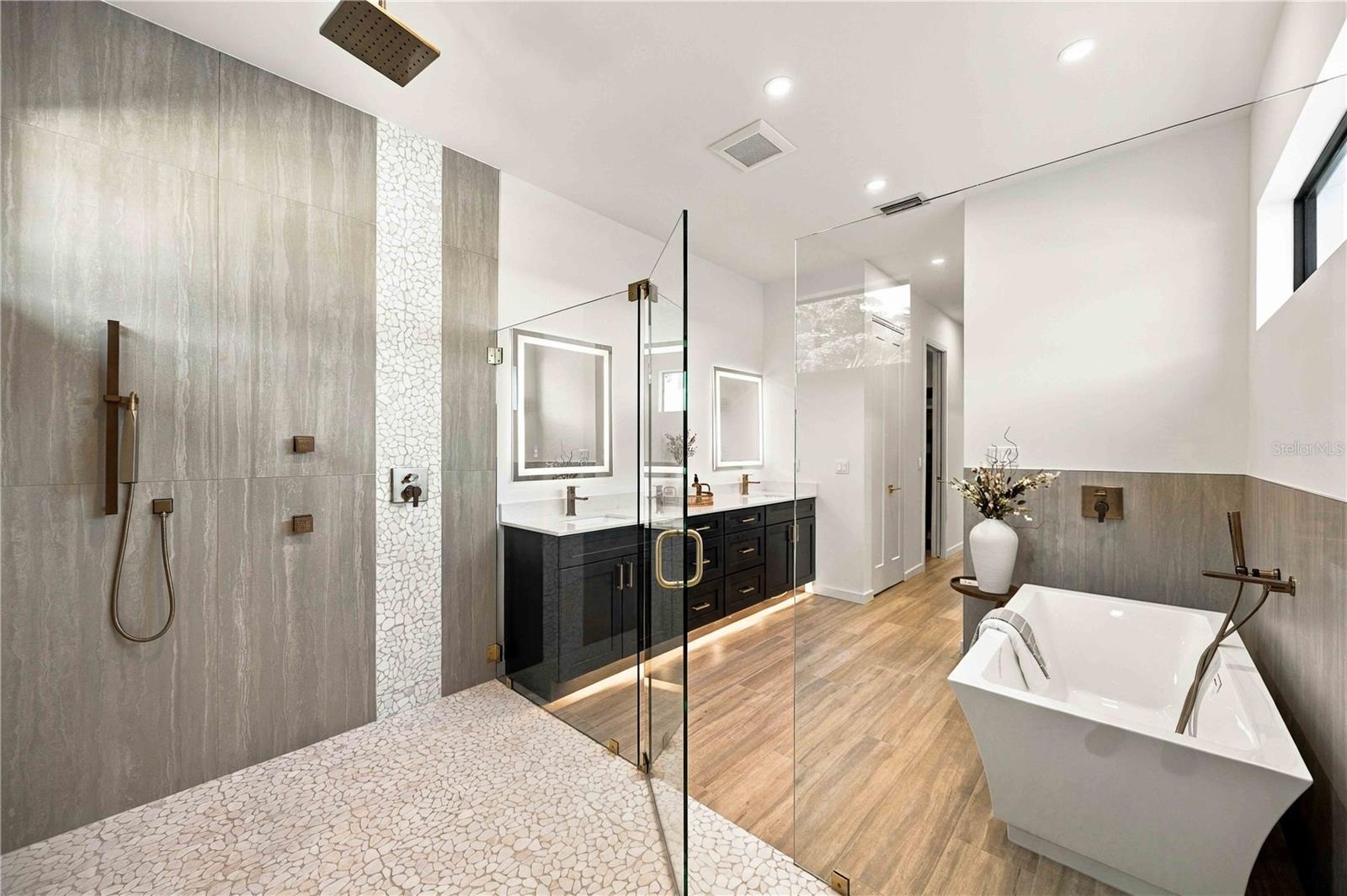 Primary ensuite Bathroom w-multi-shower heads (#1)