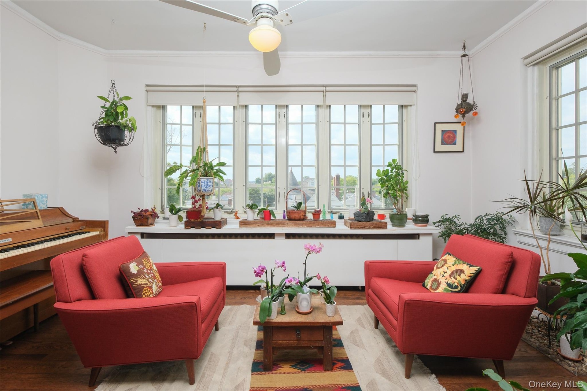 Apt. 4-B - Sunroom with west and north expsures.