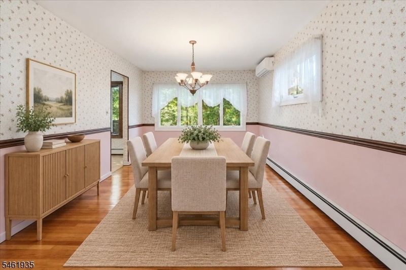 Dining Room Virually Staged