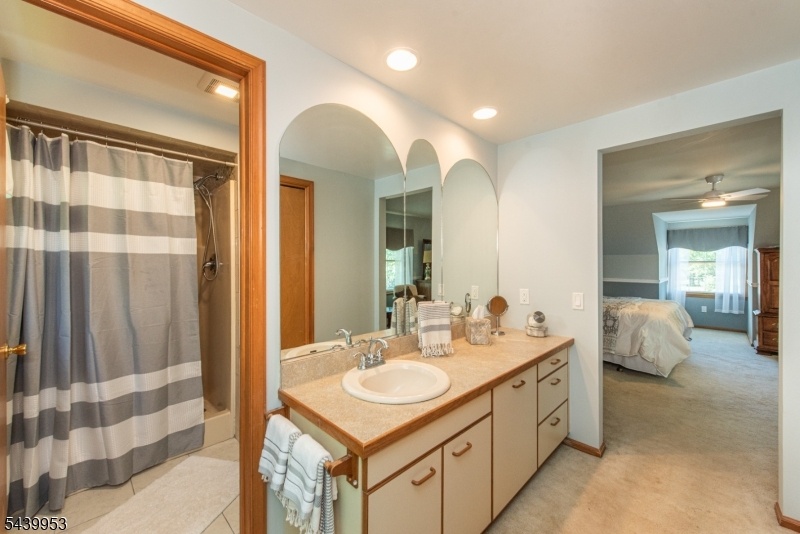 Primary Full Bath