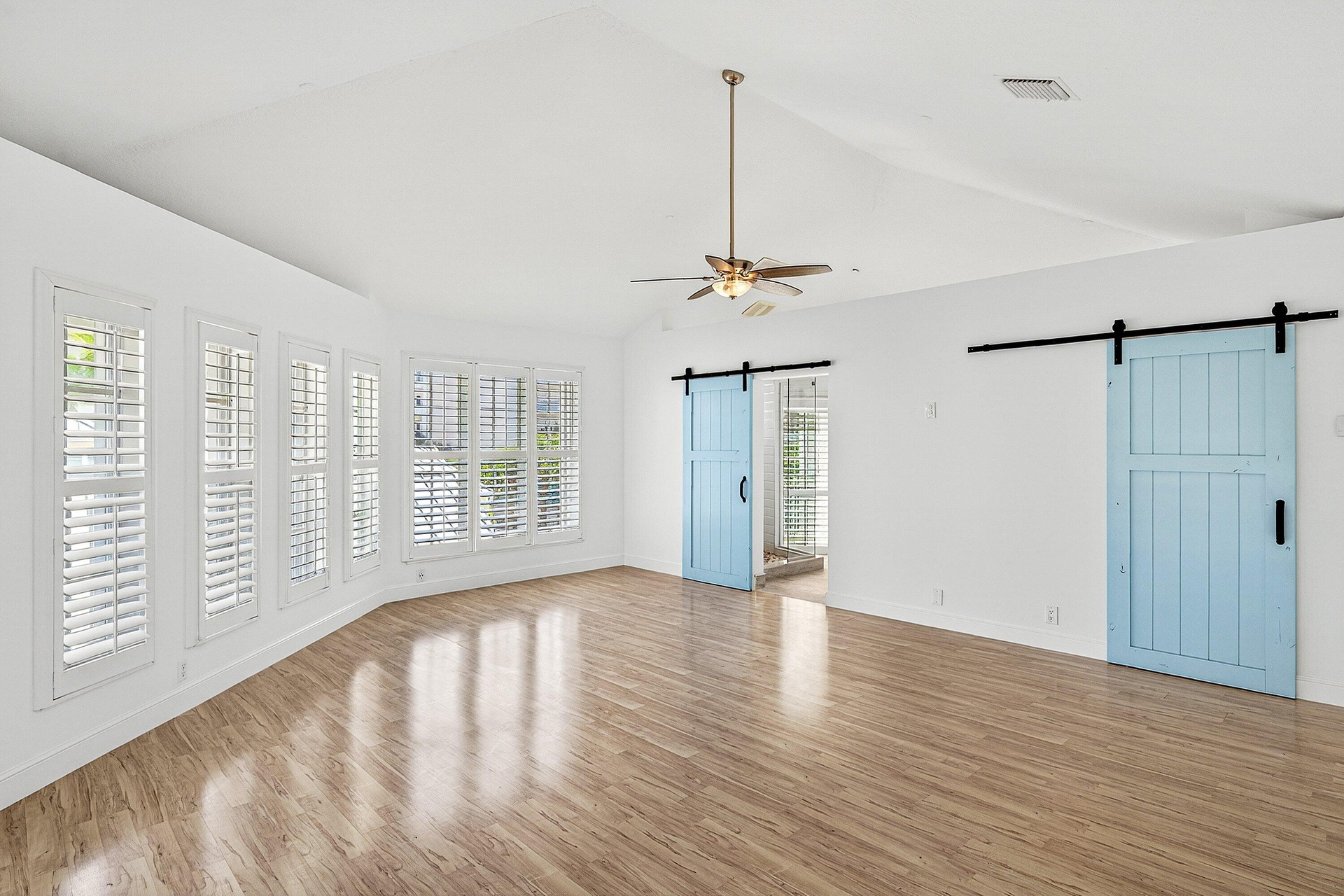 Primary suite