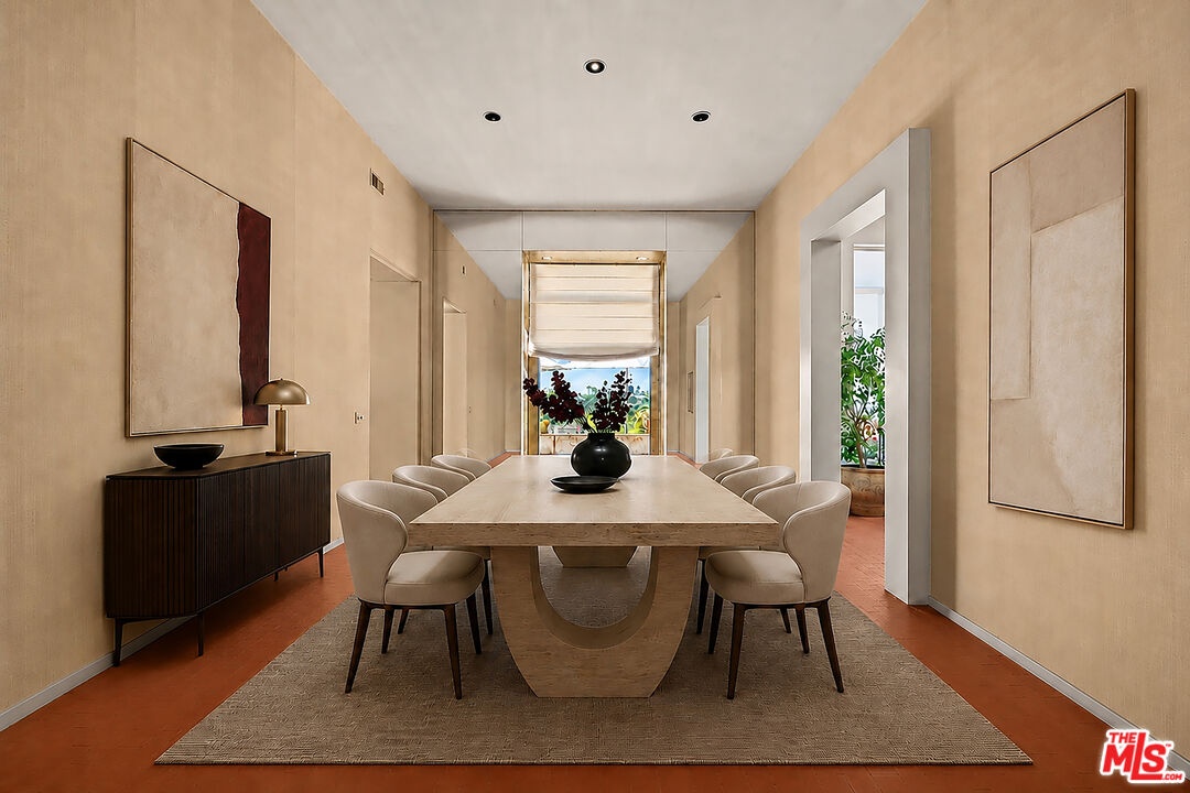 Virtually Staged Dining