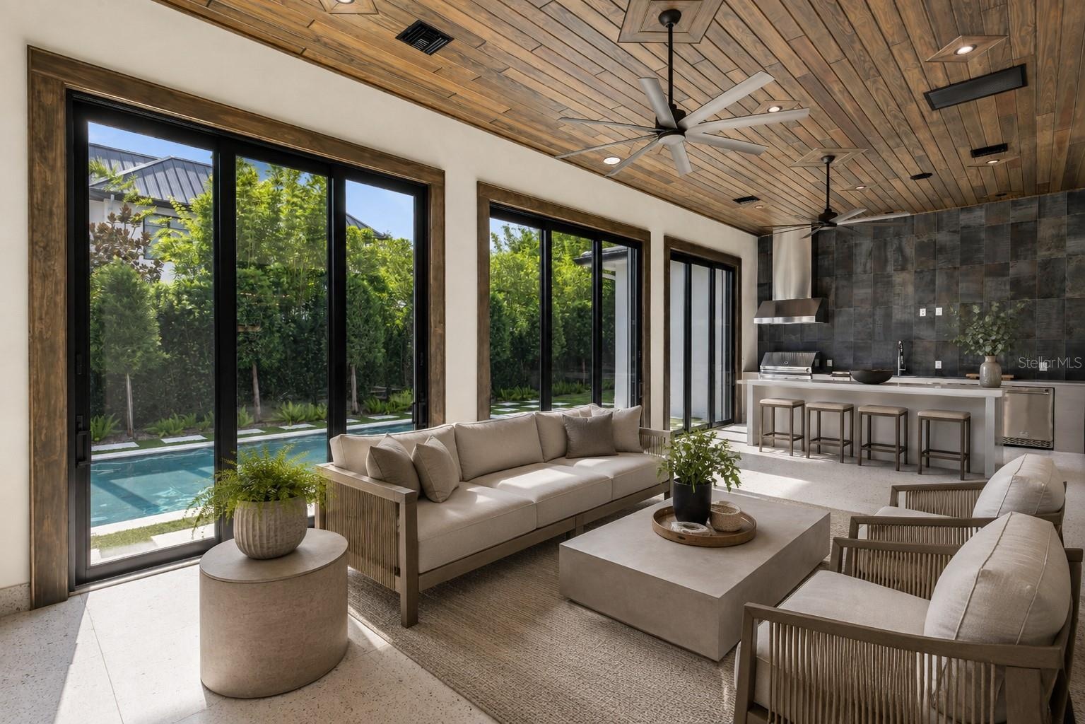 Lanai | Staged