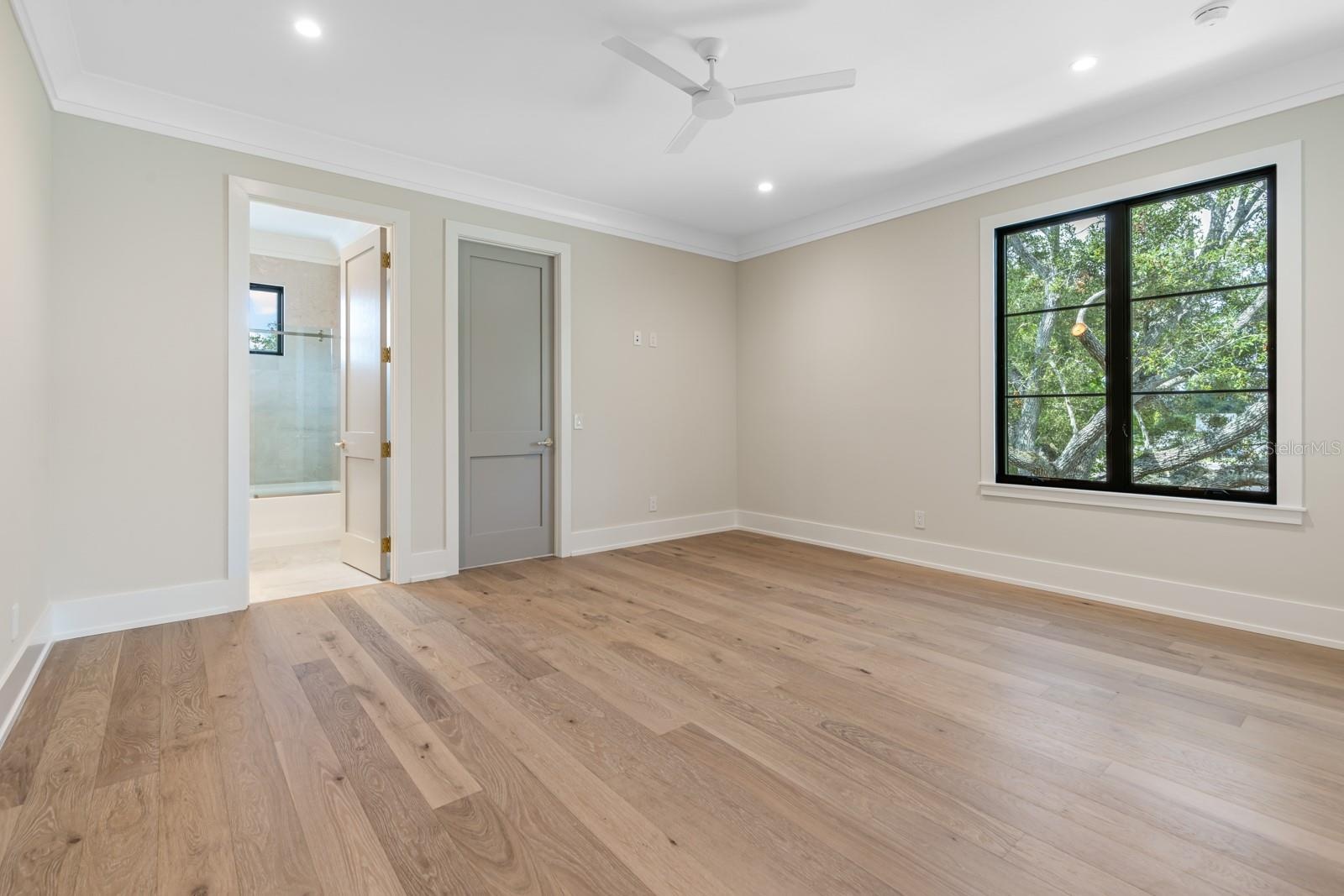 Bedroom 4 Suite