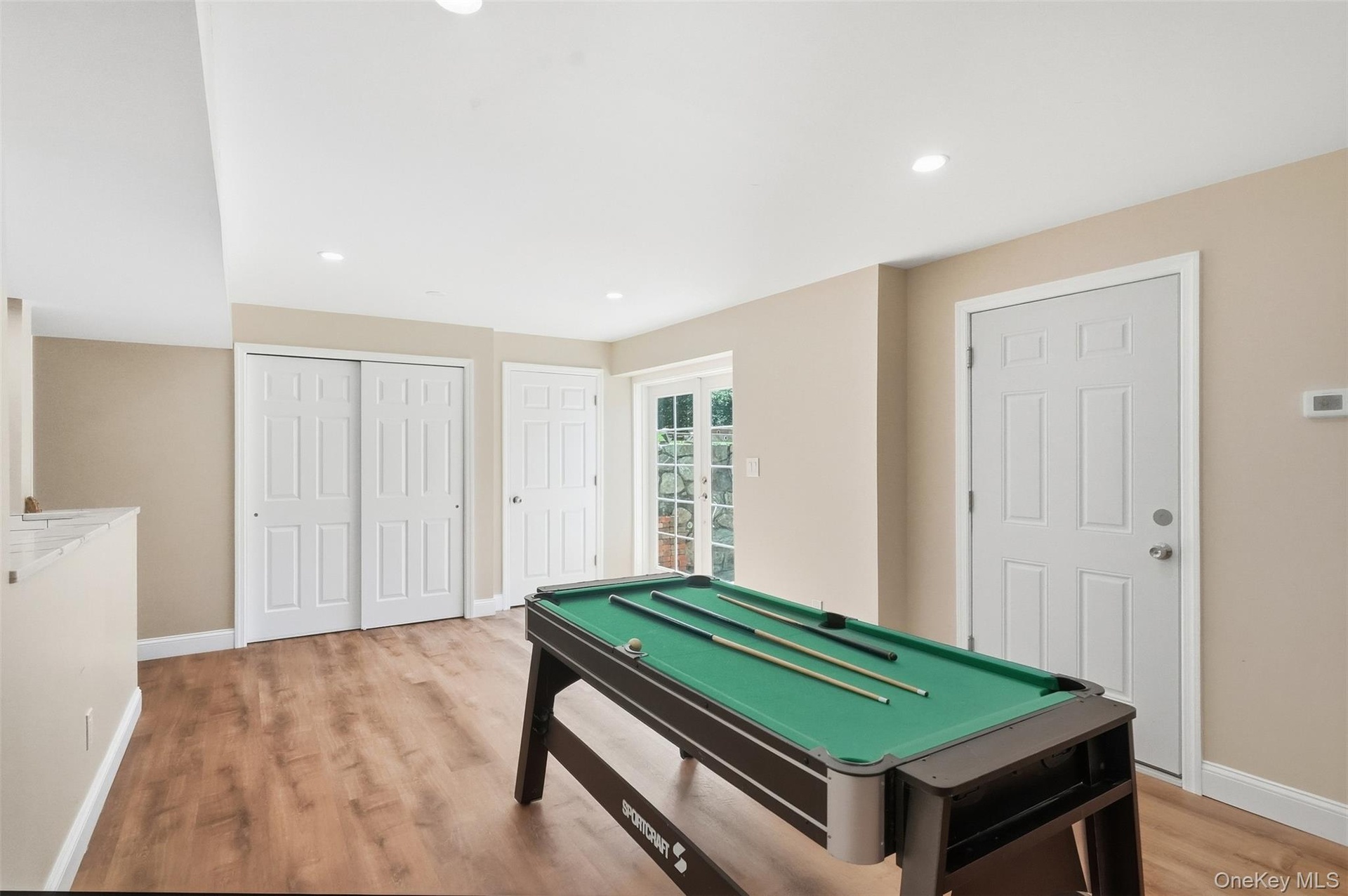 Finished basement with walk-out access