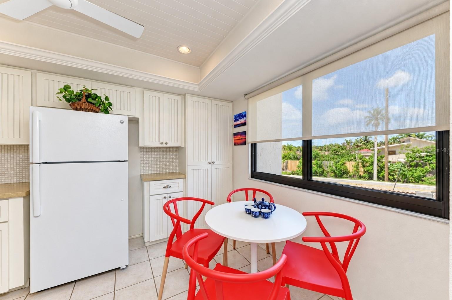 kitchen with breakfast area