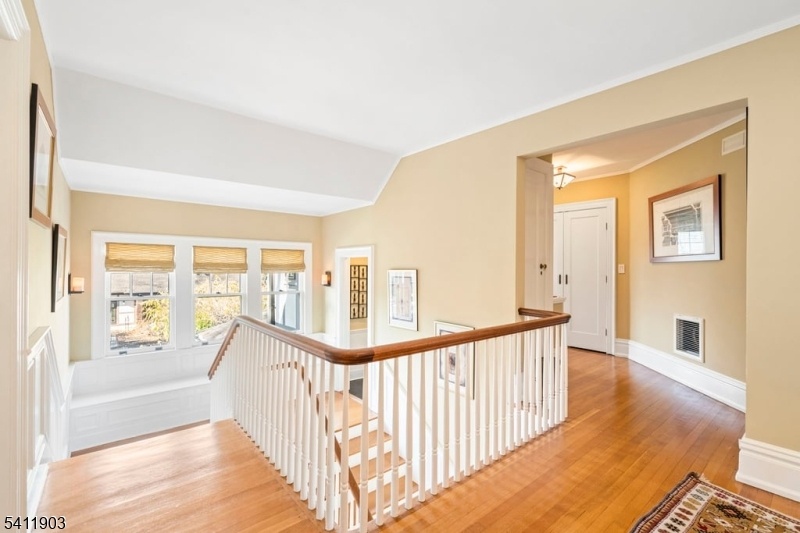 2nd Floor Landing