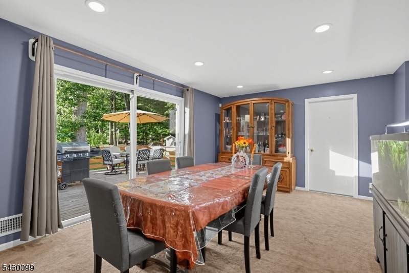 Dining & Family Room