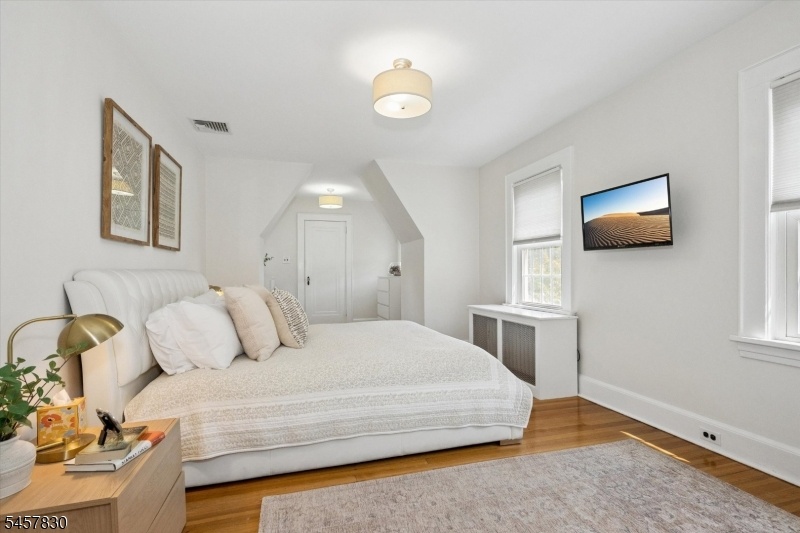 Primary bedroom - 2nd view