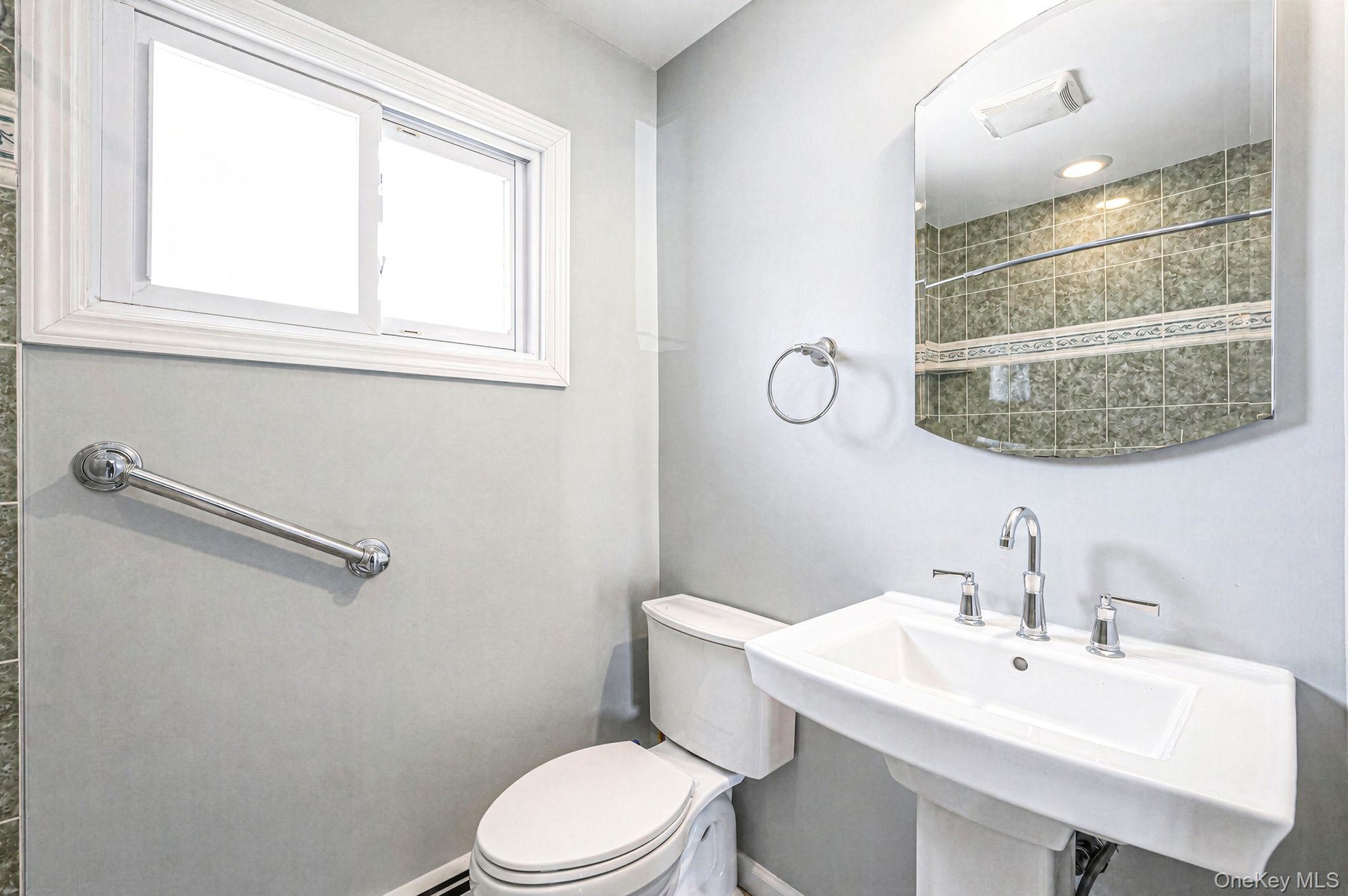 Full Bath with Tub, Linen Closet