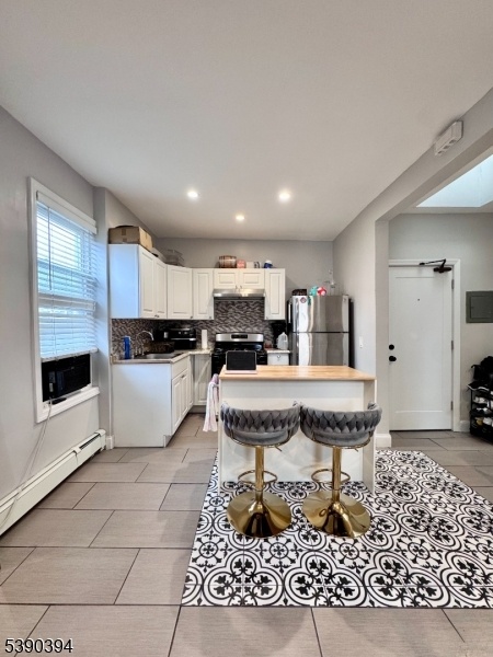 Eat-in Kitchen Unit #3