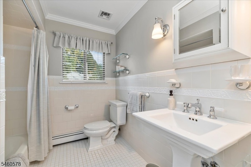 Hall bath SOT