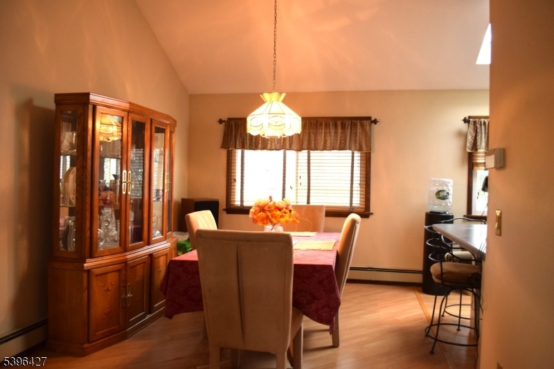 Formal Dining Rm