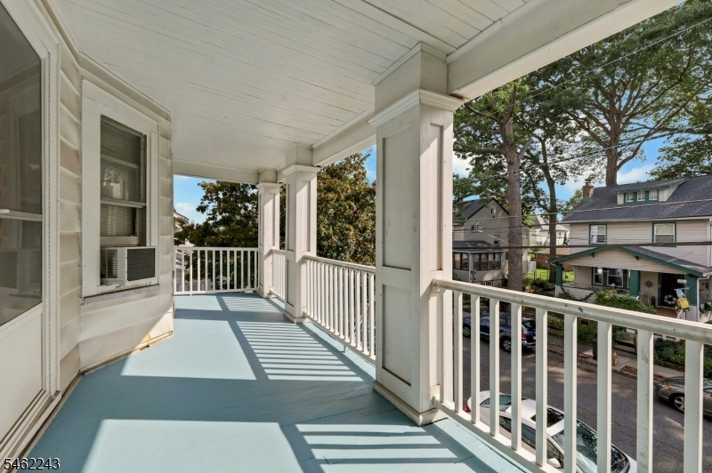 2nd floor porch