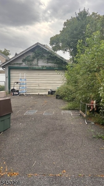 garage