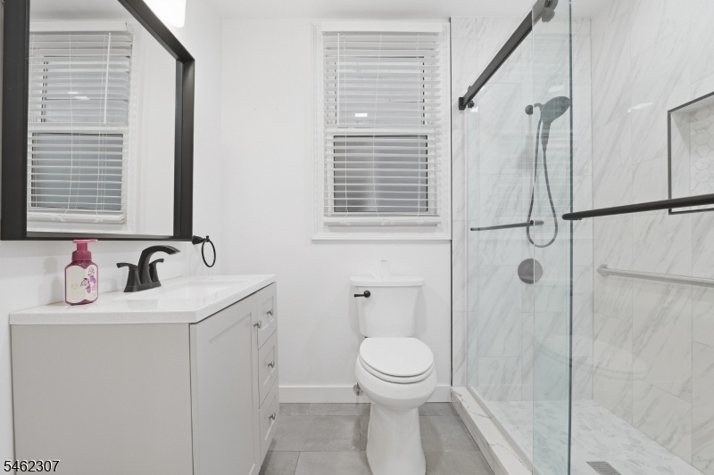 Unit 1 - Bathroom