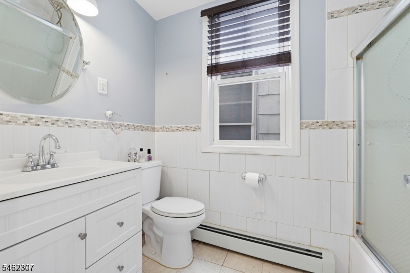 Unit 2 - Bathroom
