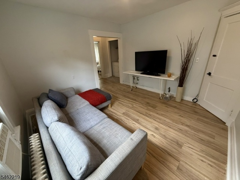 2nd Fl Sitting Room