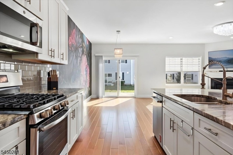 KitchenLivingDining 5
