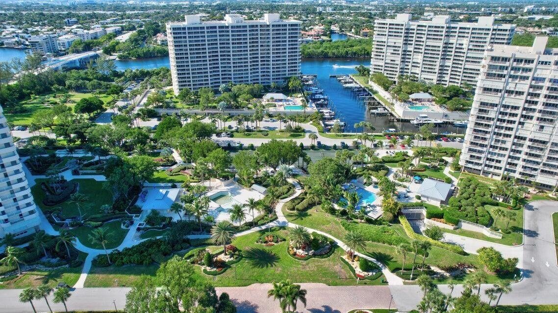38 ACRES OF LUSHLY LANDSCAPED GROUNDS