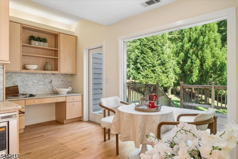 Breakfast Nook