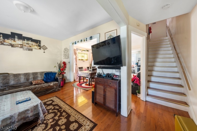 Duplex side by side Chilton St