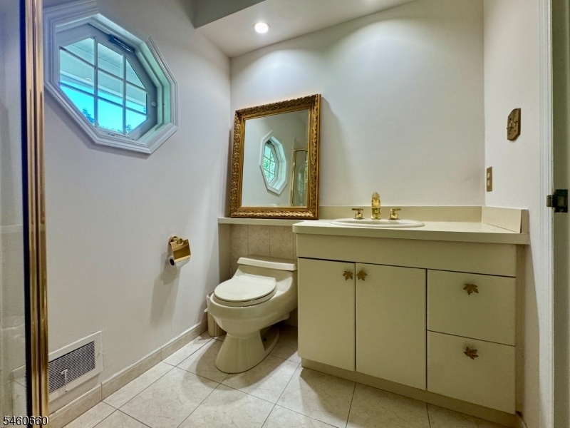 First Floor Full bath