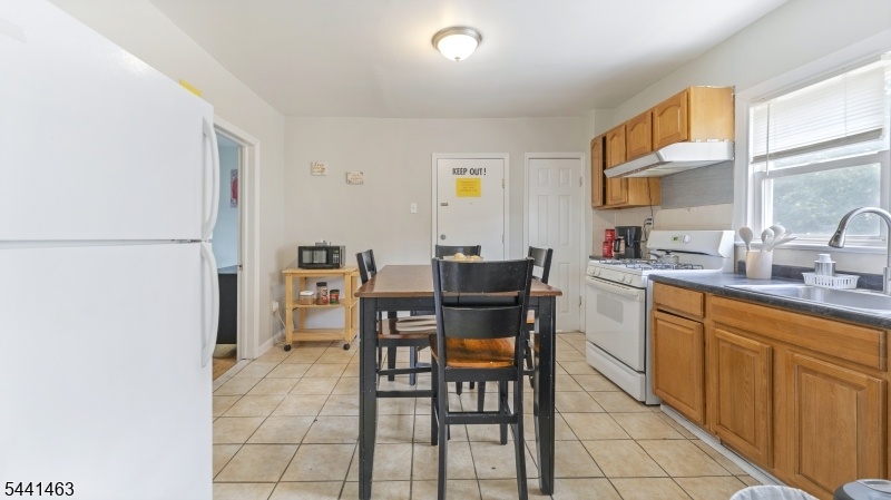 60 Welland Ave, Irvington, NJ