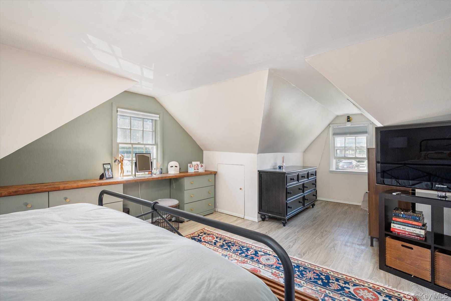 Upstairs bedroom.