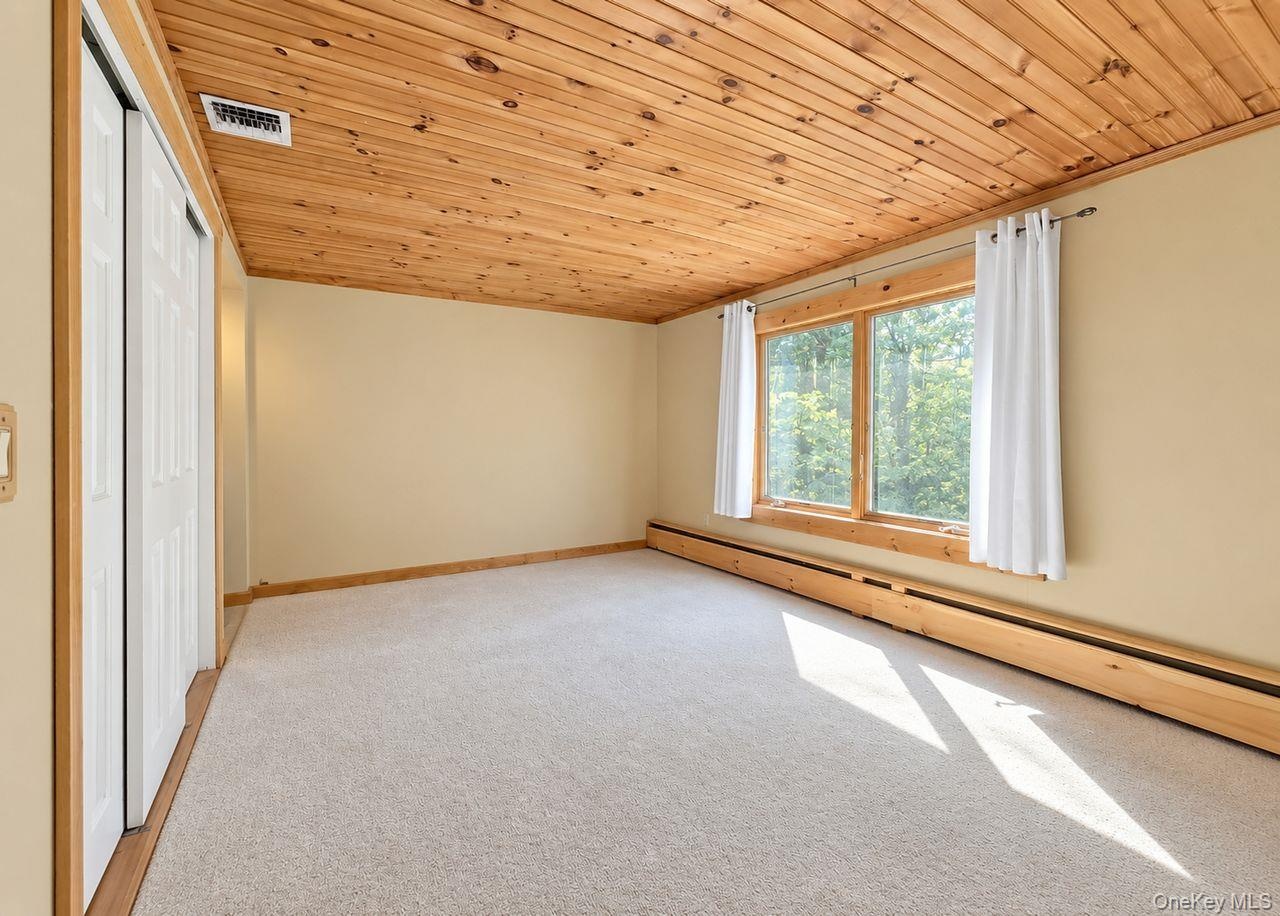 upstairs bedroom back of house