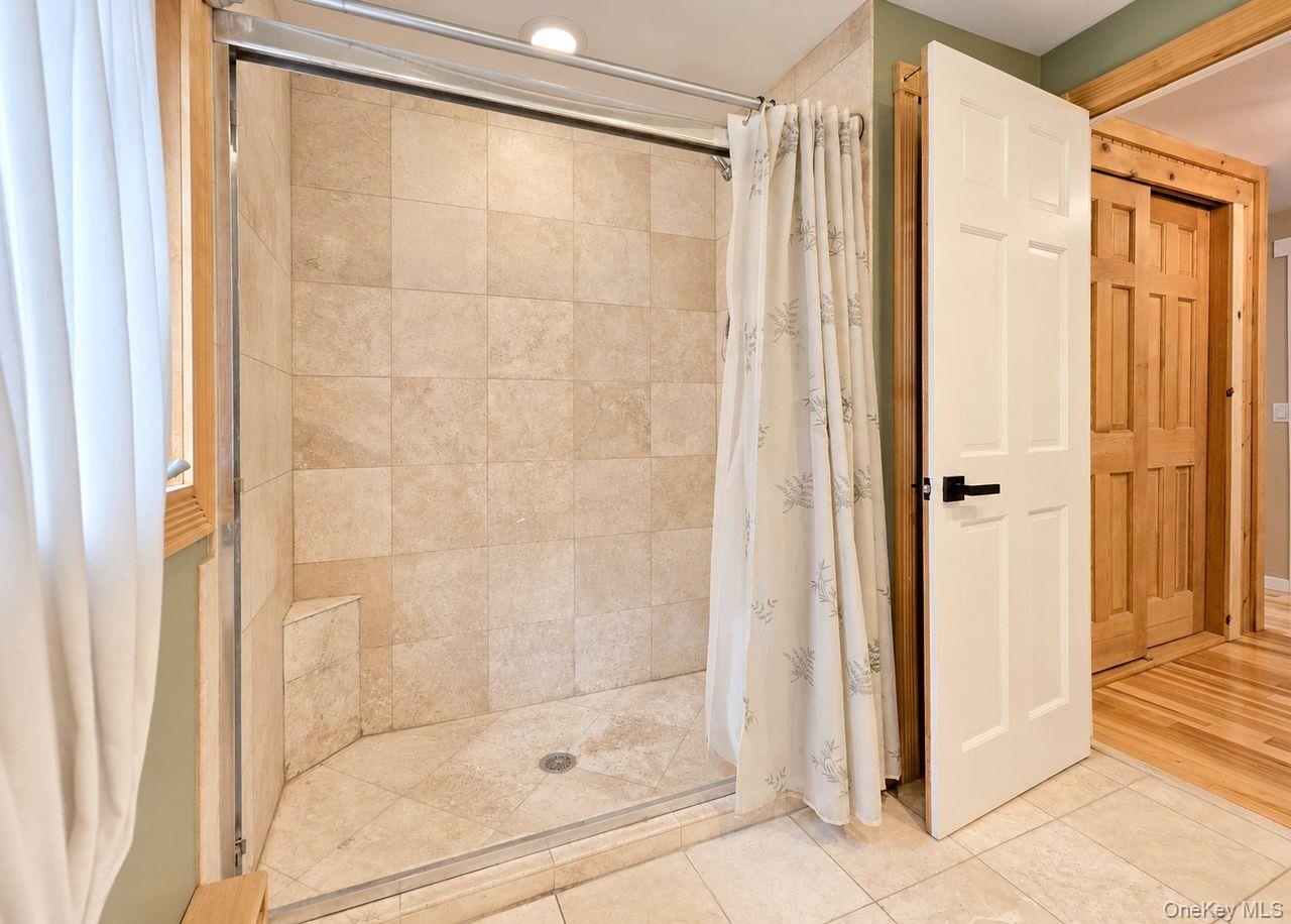full bath upstairs