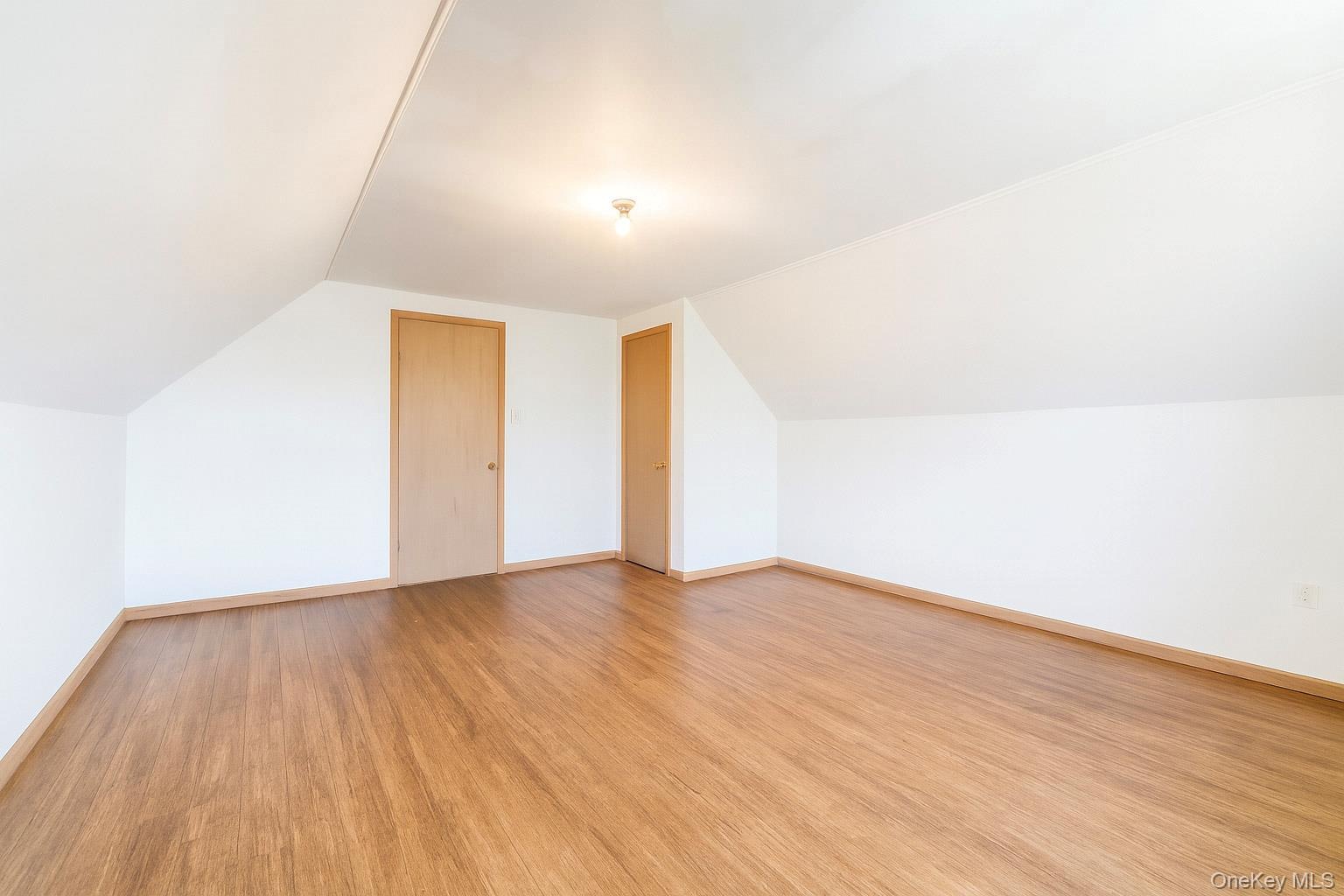 Virtual Staging, painted walls and hardwood floors