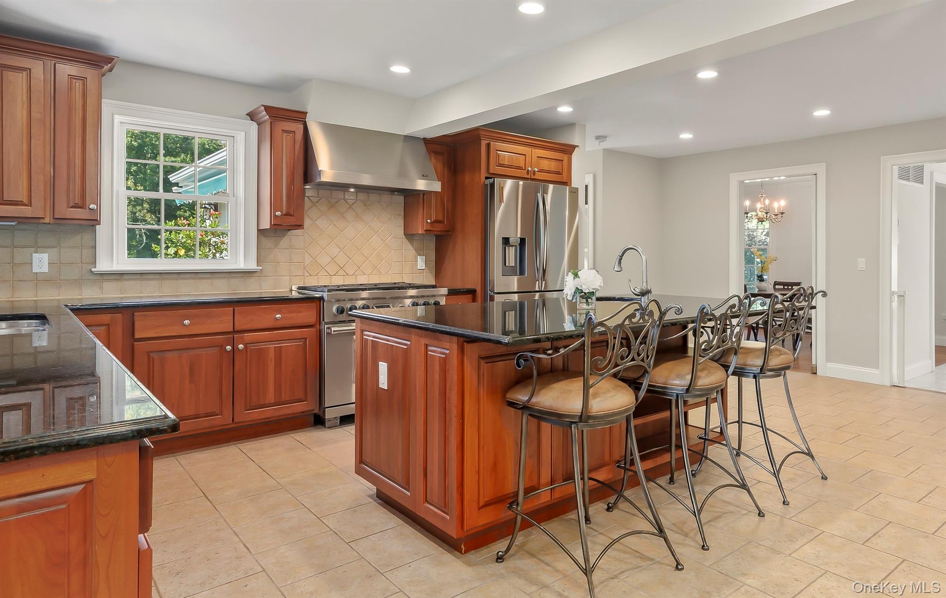 Large Chef's Kitchen w Radiant Floors
