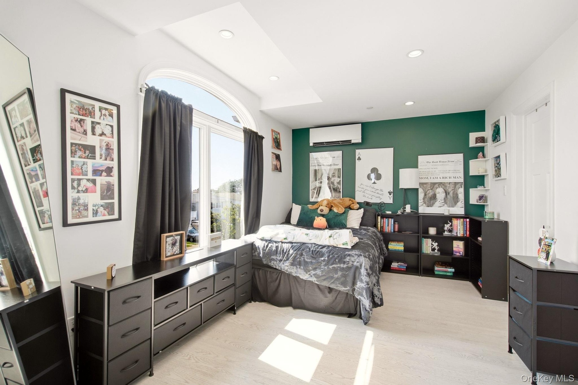 3rd floor bedroom