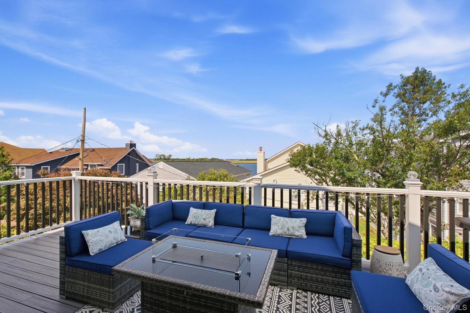 Top deck from great room