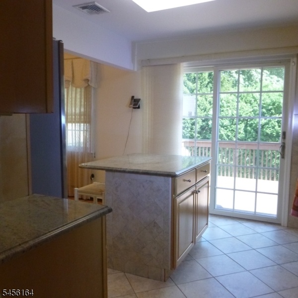 Kitchen- Island