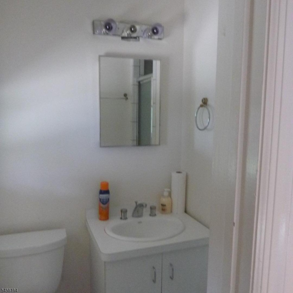 1st Flr. Bath