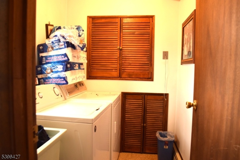 laundry ground fl.