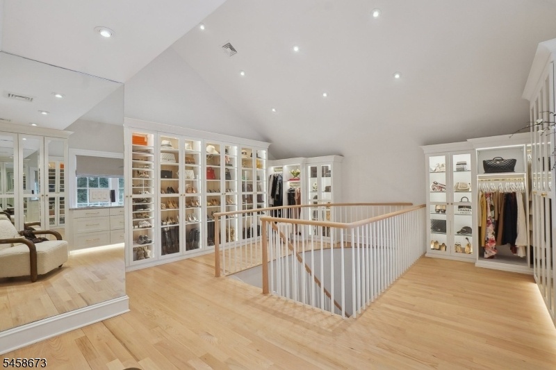 Primary Bedroom Closet